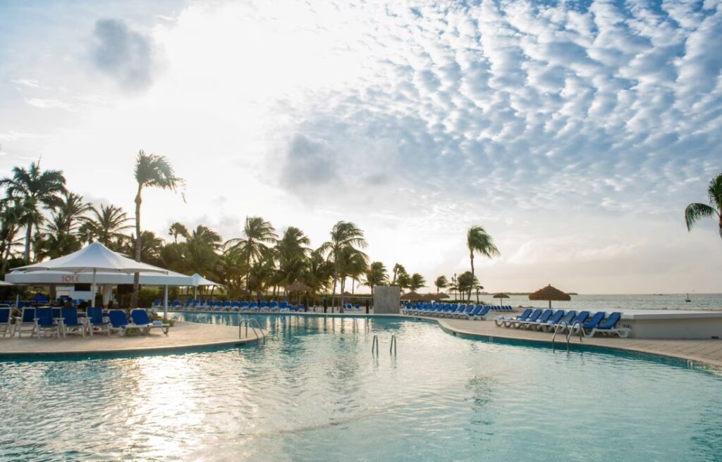 Piscina Reinassance Aruba Resort Cassino